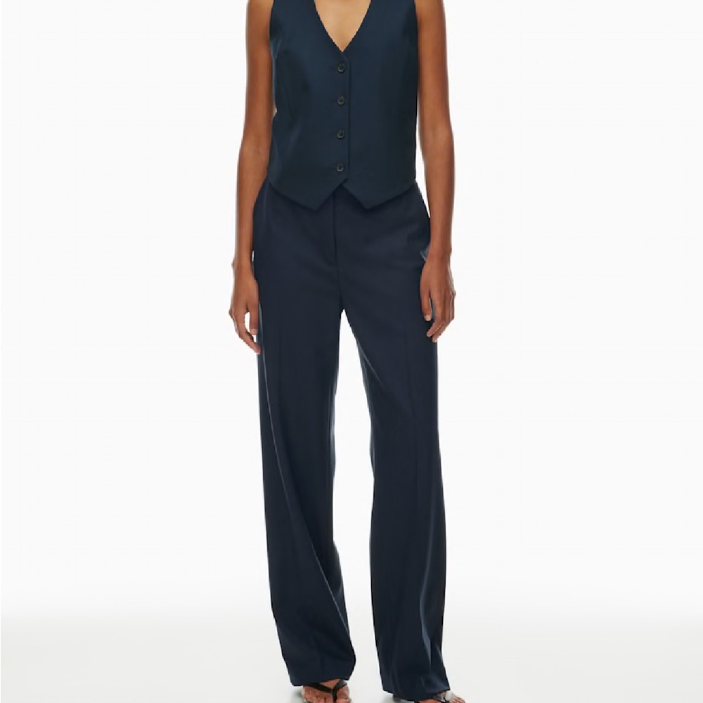 Aritzia Babton Agency Pant- City Wool in Dark Navy -Size 6